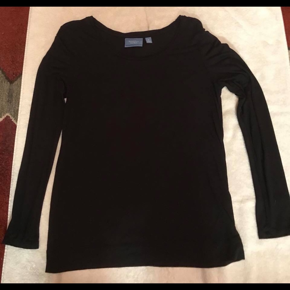 💥💥💥 vera wang plain black long sleeve. size M